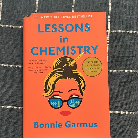 New book📚 New York Times Best Seller! 🥳 - Picture 9 of 11